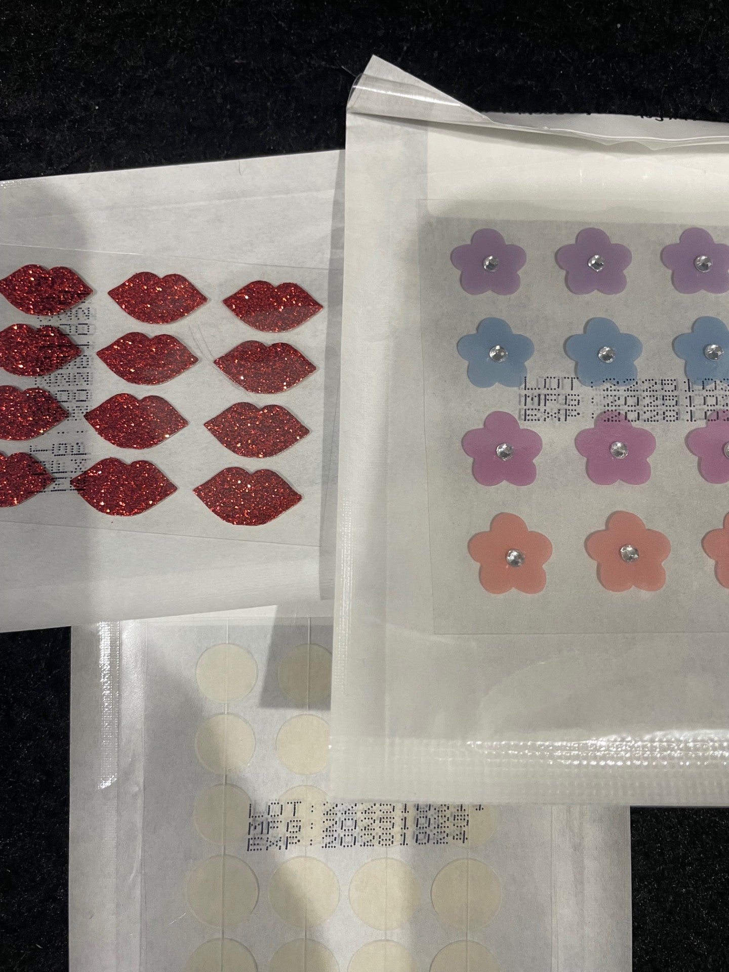 SpotDotz - GlamDotz. 48 Patches